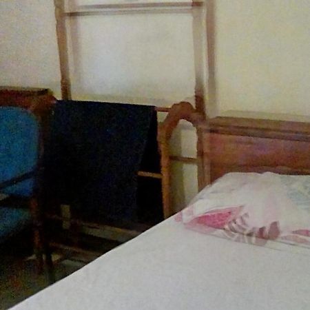 Leaf Guest House غامبولا المظهر الخارجي الصورة