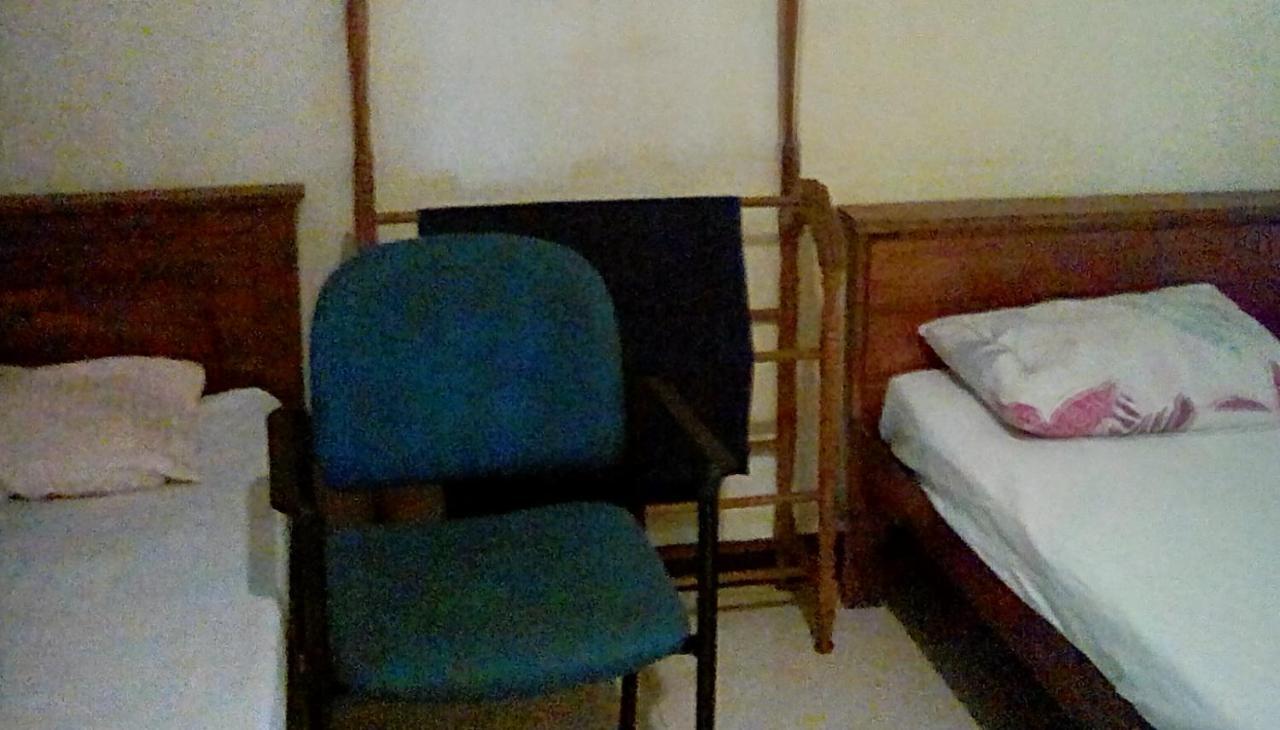 Leaf Guest House غامبولا المظهر الخارجي الصورة