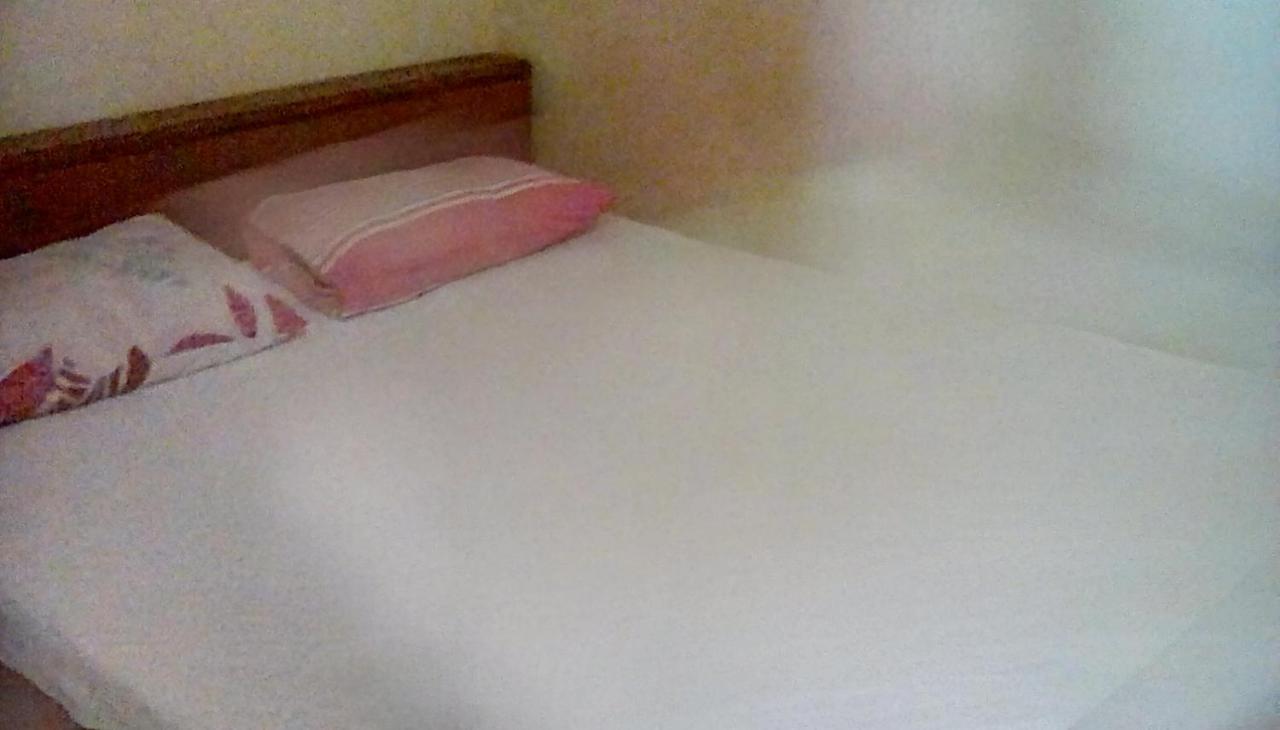 Leaf Guest House غامبولا المظهر الخارجي الصورة